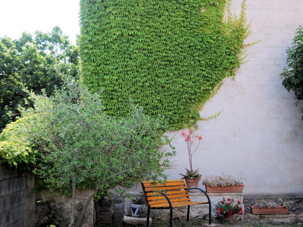 Hostal Fabrellas Caldes de Malavella Extérieur photo